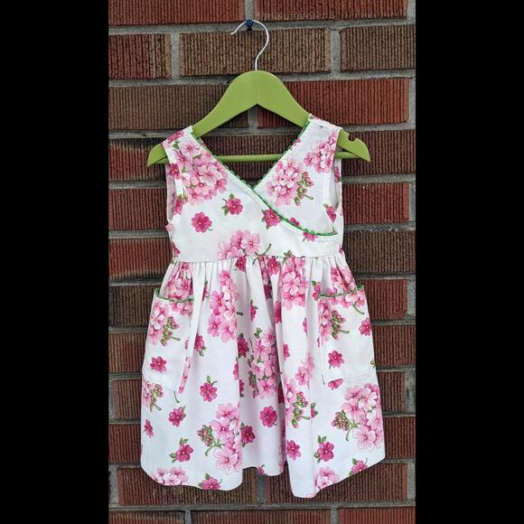 2T Vintage Toddler Dress, White with Pink Flowers, Pockets, 1980-90s - Picture 2 of 7